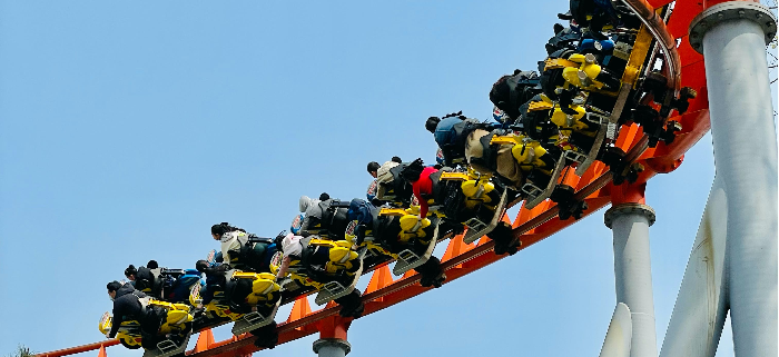 Photo by Shuaizhi Tian: https://www.pexels.com/photo/people-on-a-roller-coaster-ride-11758657/